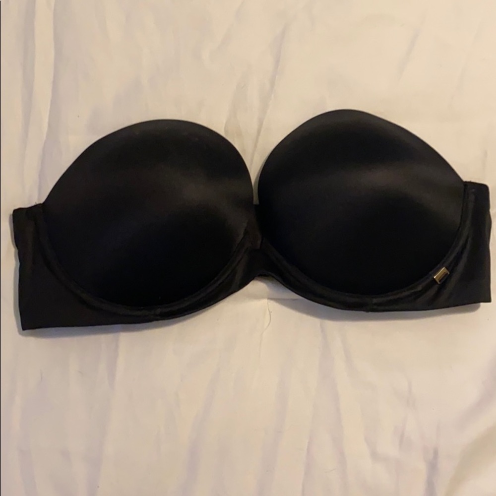 Black Strapless Victoria’s Secret Push Up Bra